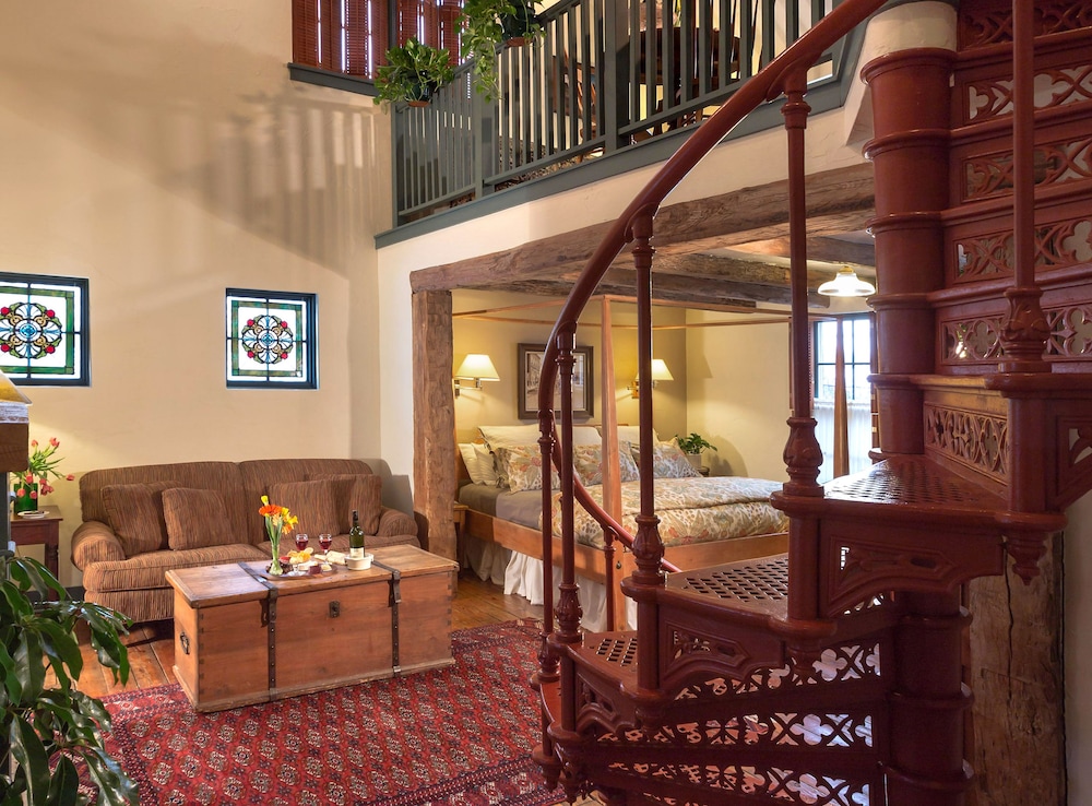 Washington House Inn 54/70