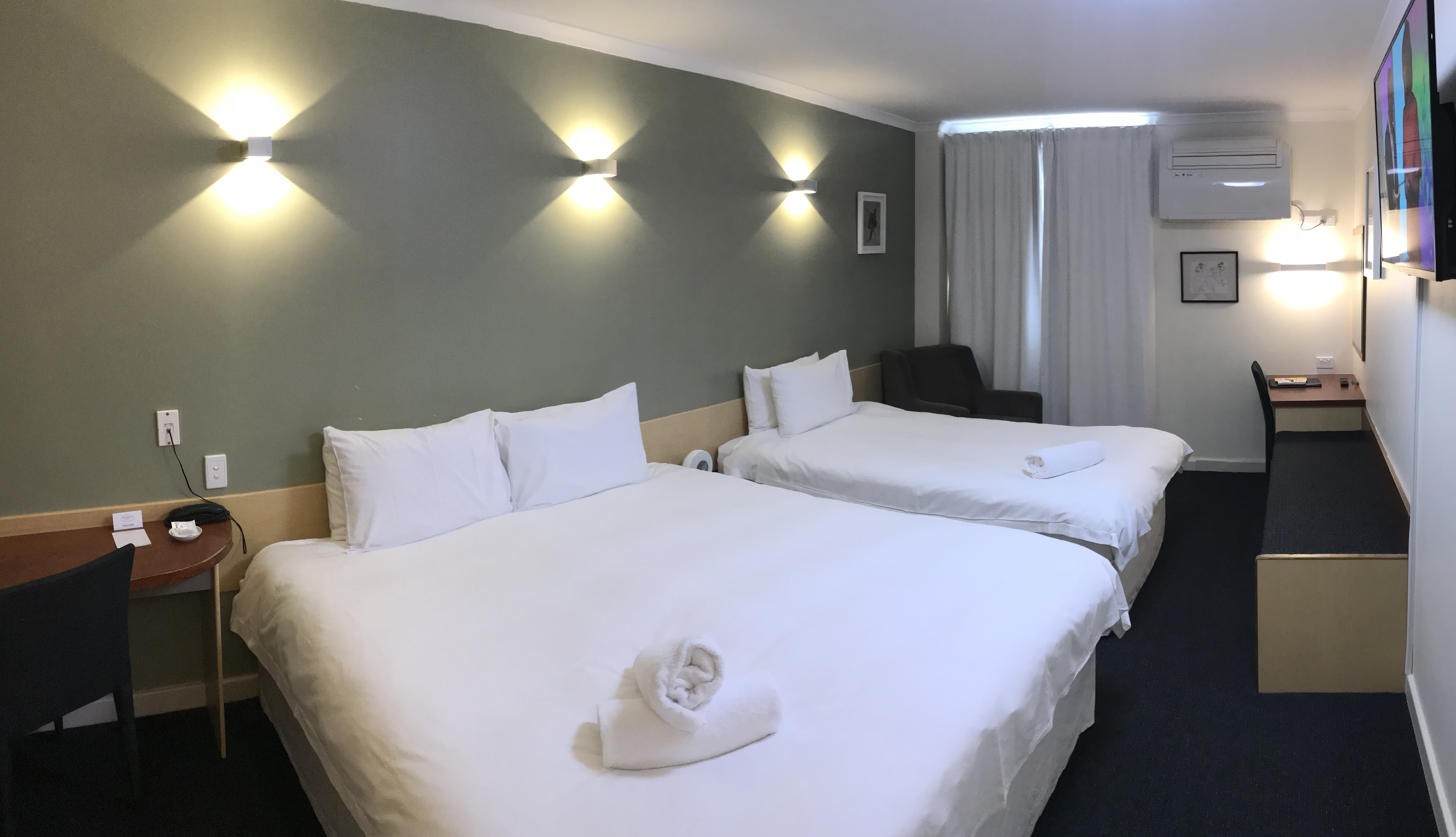 SULLIVANS HOTEL PERTH 6/24