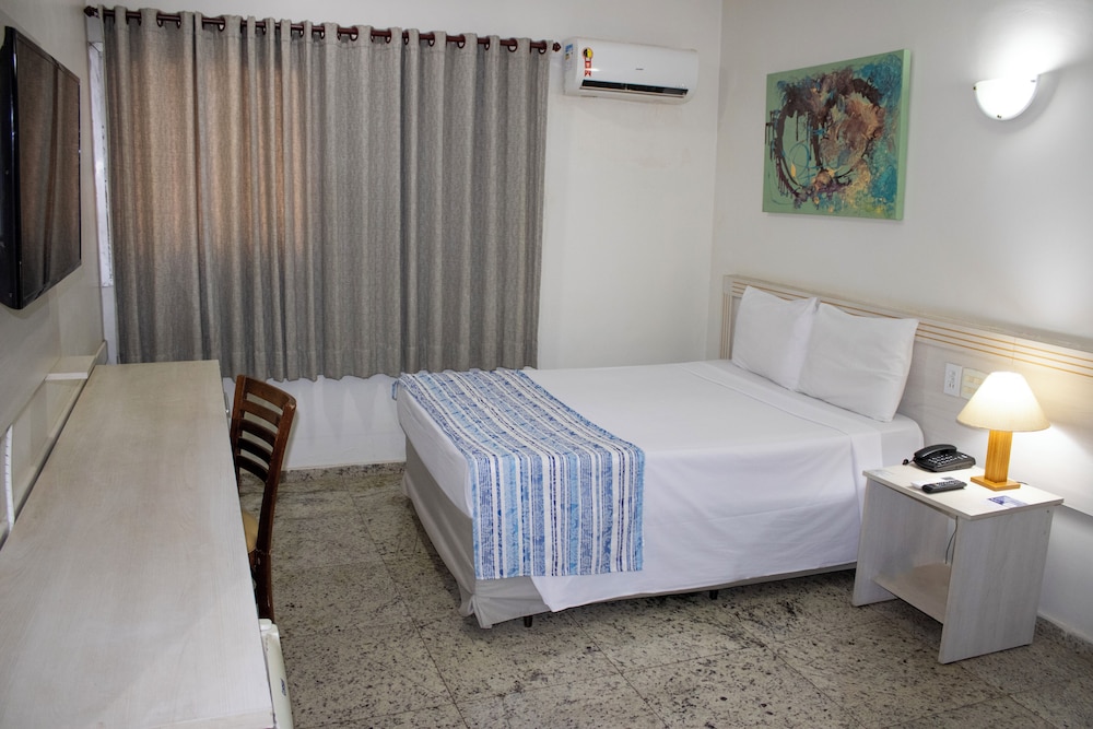 DELUXE, DOUBLE BED