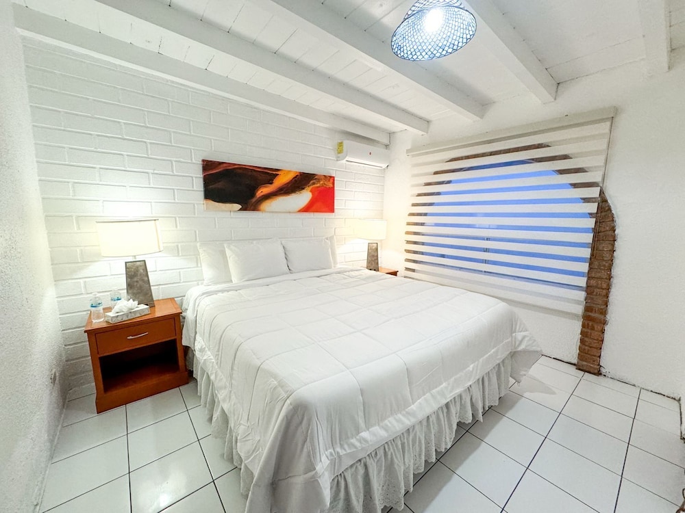 1 Bedroom, Premier, House, King Bed, Sofa