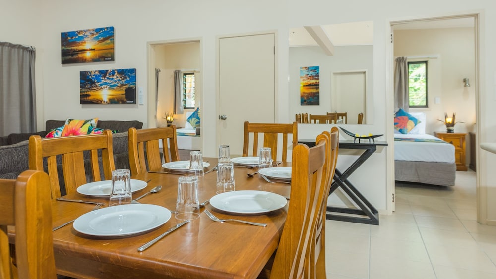 Cook Islands Holiday Villas Turangi 12/19