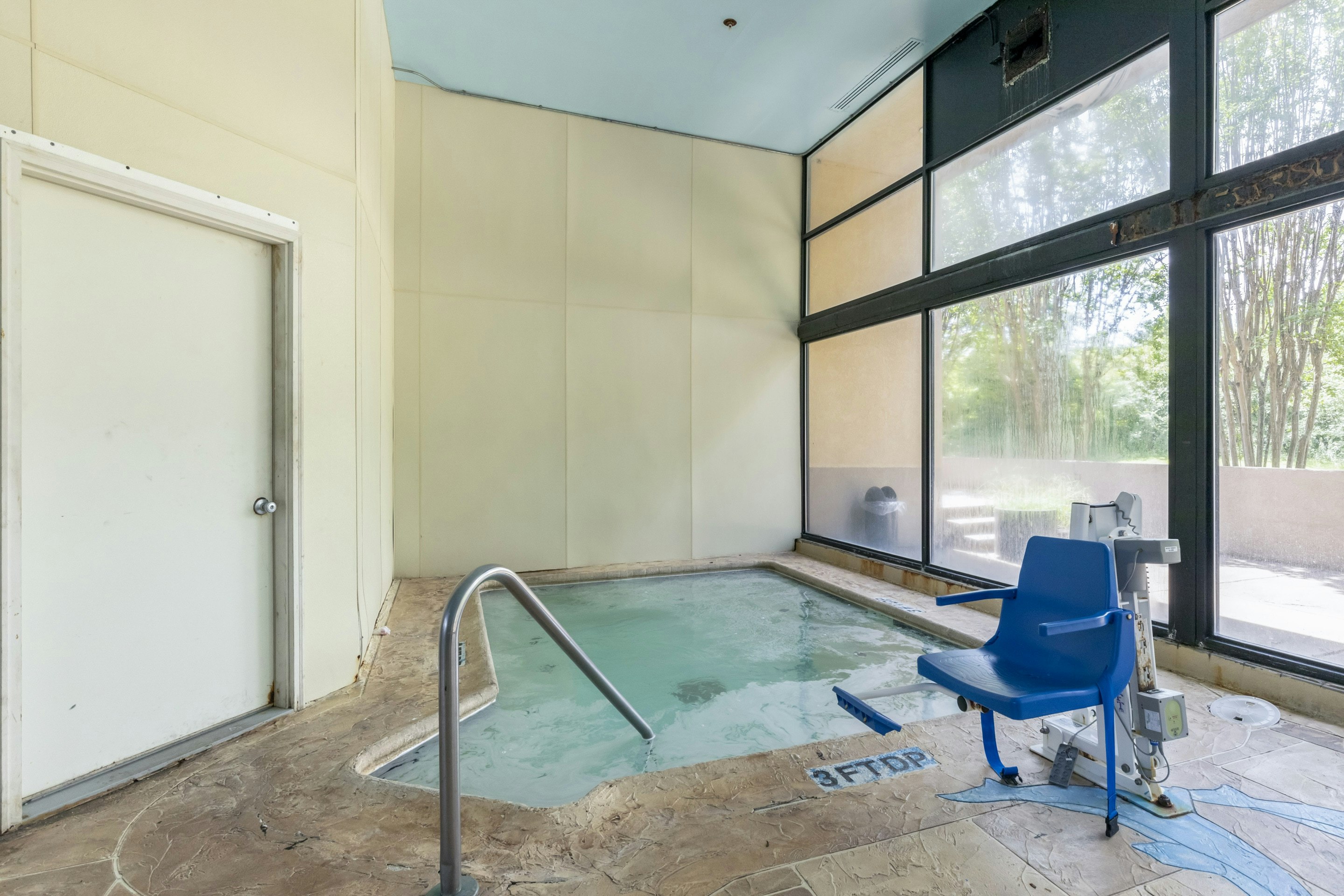 Gardentree Hotels Memphis East near I 40 23/37