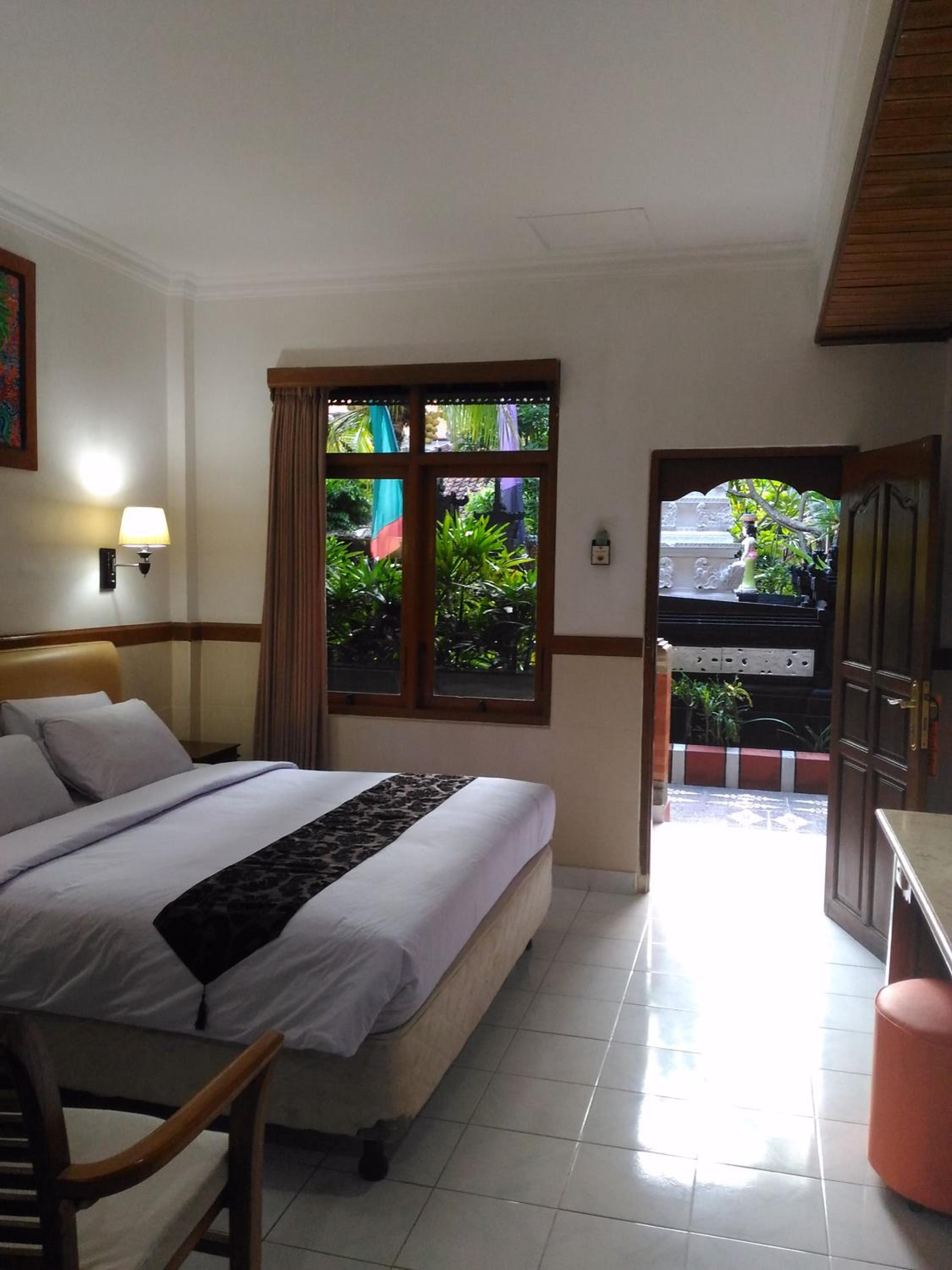 Deluxe, Single, Double or Twin Bed