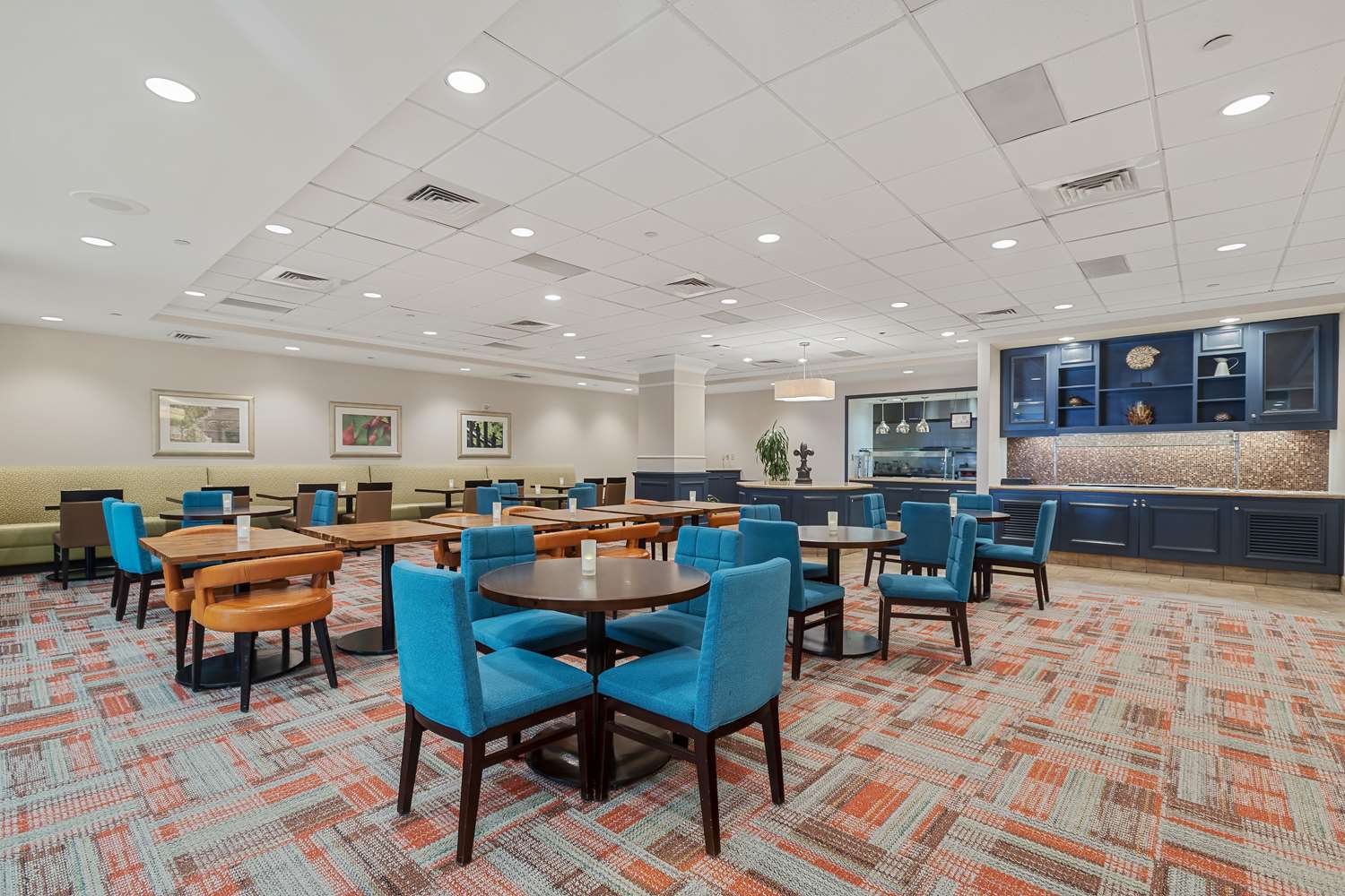 restaurant cafeteria