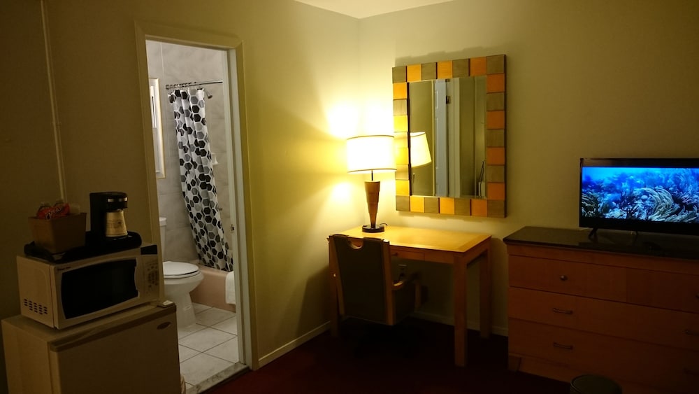 Greenview Inn Riverhead 47/68