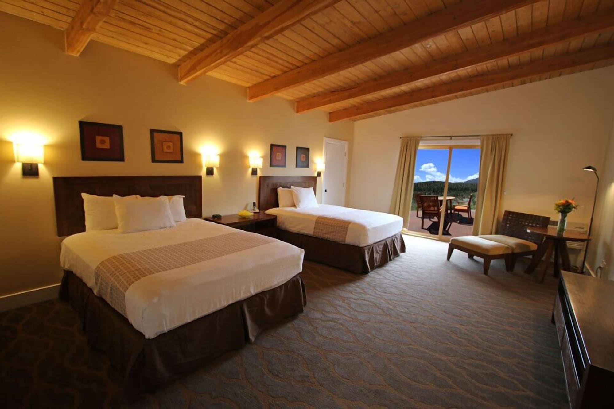 Room, 2 Queen Beds, Cliff Side