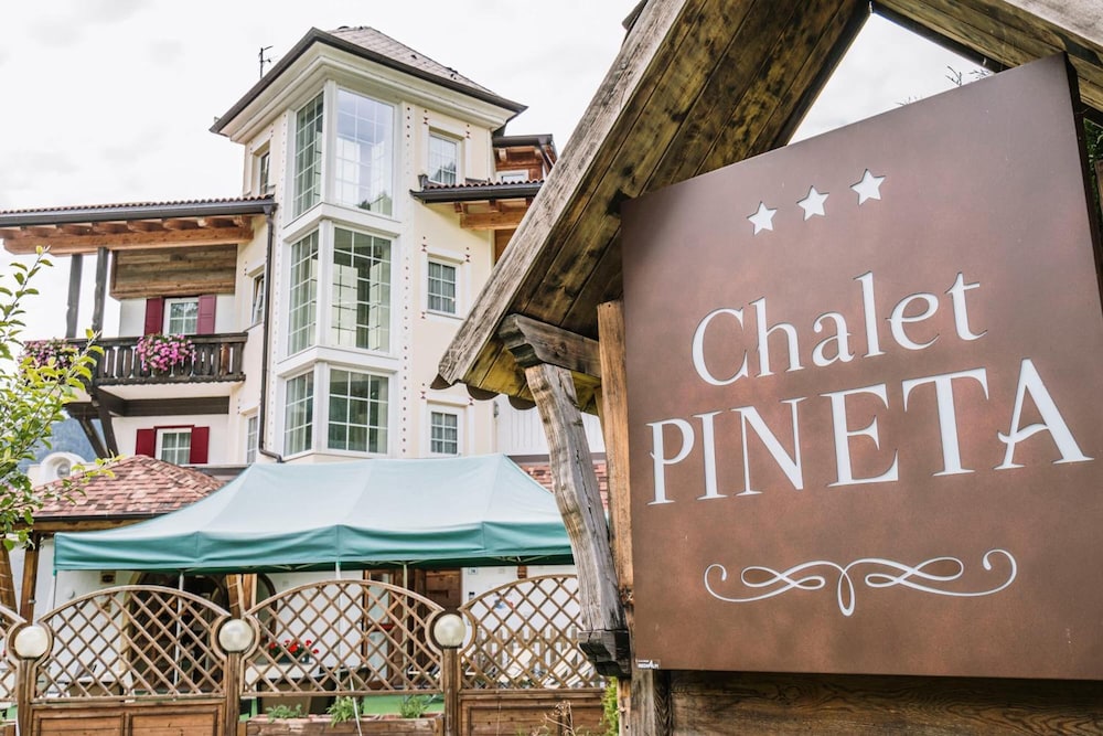 HOTEL CHALET PINETA 2/50