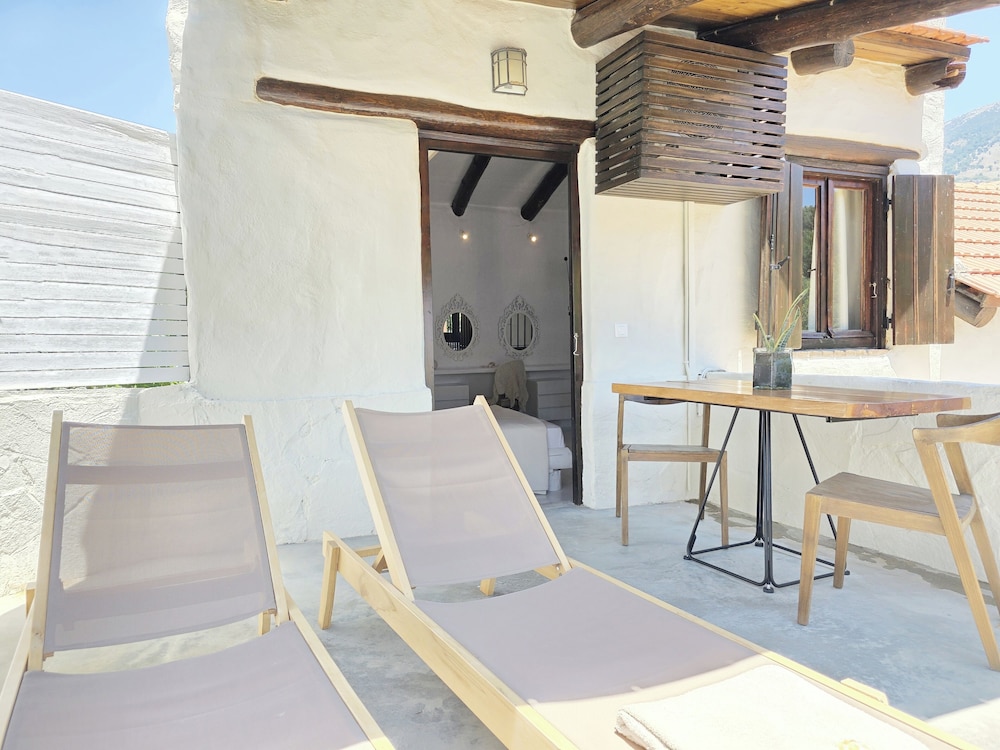 Monastery Estate Guesthouse 39/48