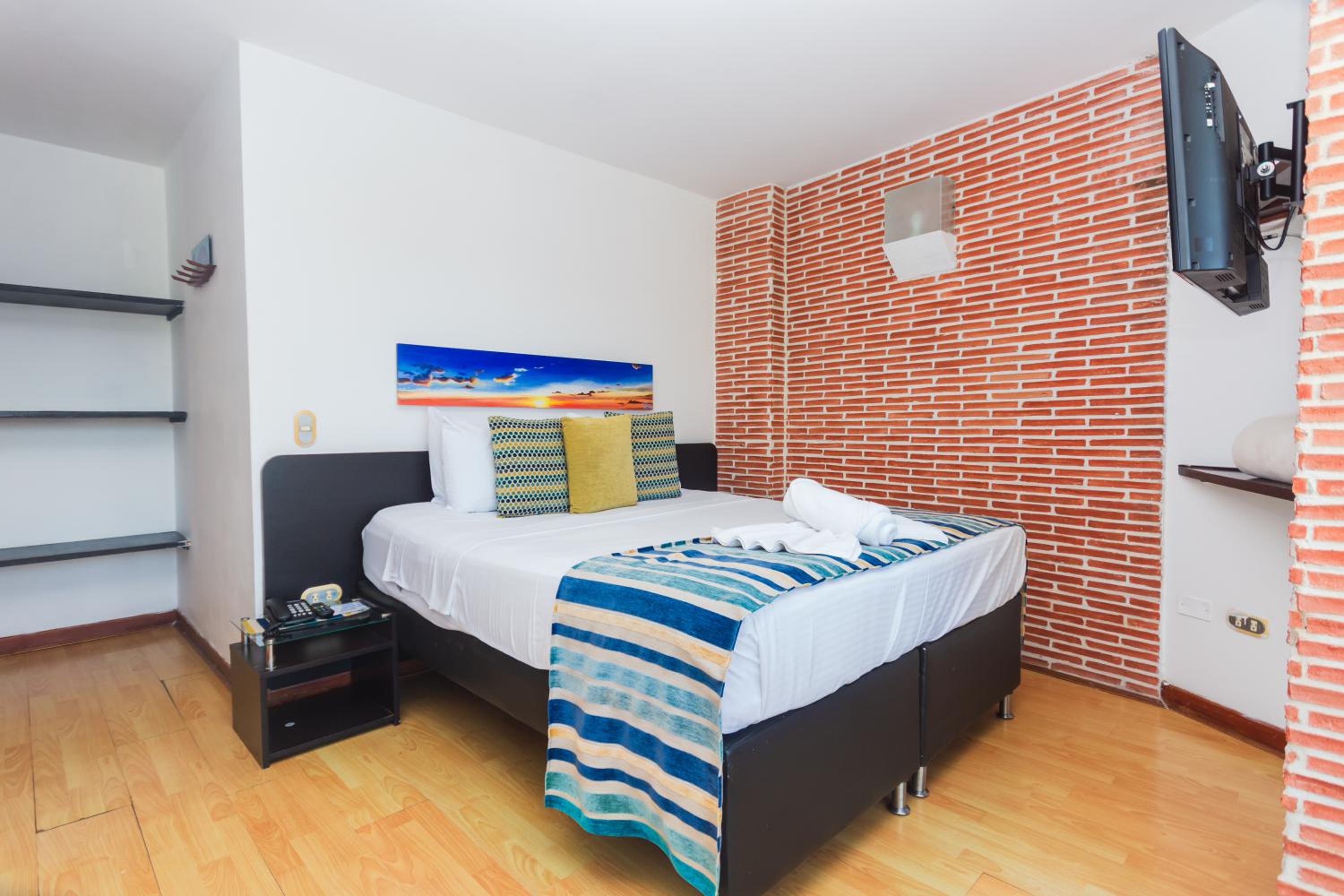 جناح جونيور بسرير مزدوج، Hotel Guatatur 2/5