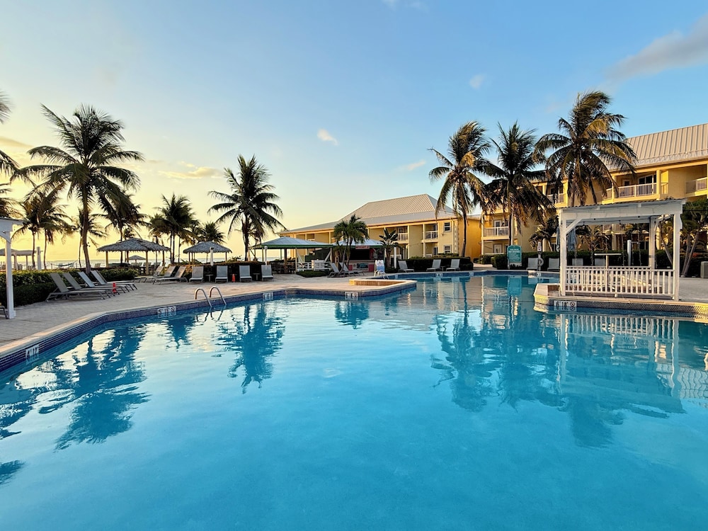 The Grand Caymanian Resort 8/61