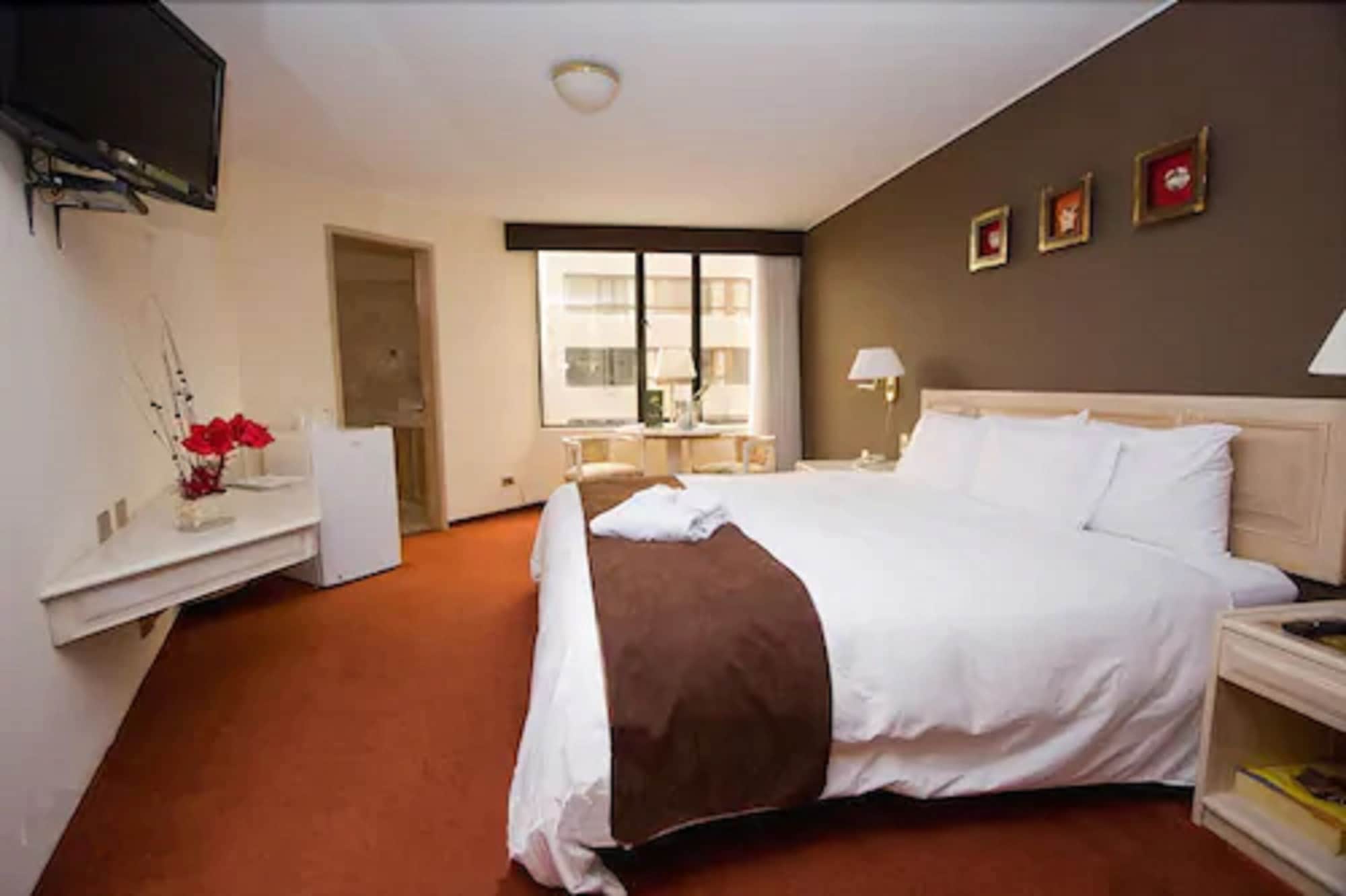 غرفة بسرير كينج، Hotel Jose Antonio Executive 5/9