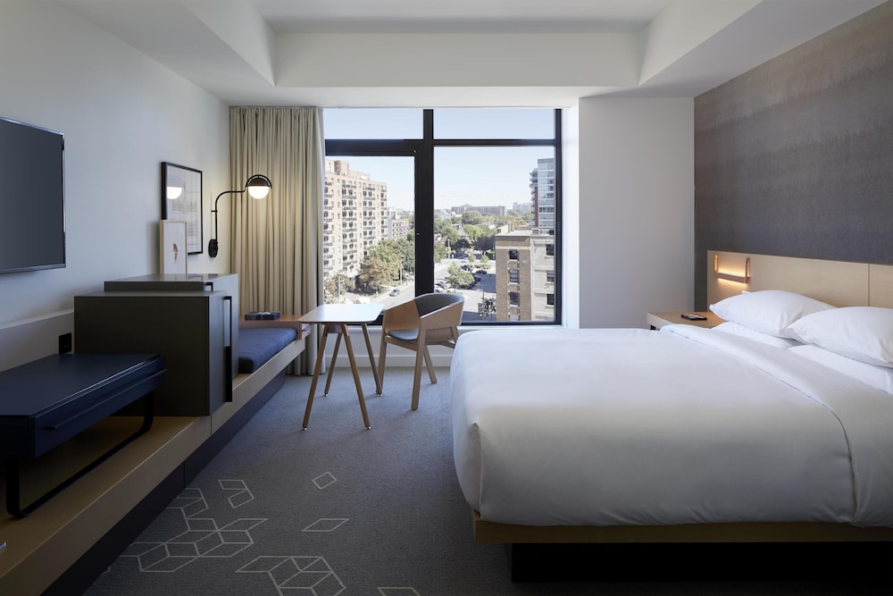 Andaz Ottawa Byward Market A Concept By Hyatt 18/74