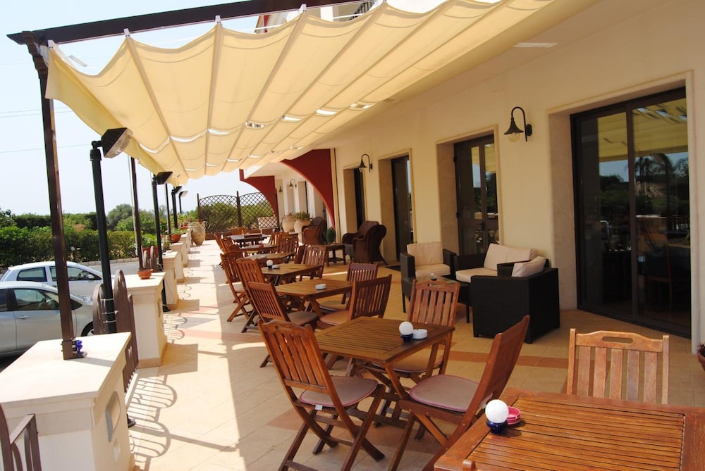 Hotel Relax 25/48