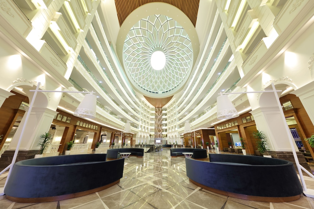 Sueno Hotels Deluxe Belek 12/77