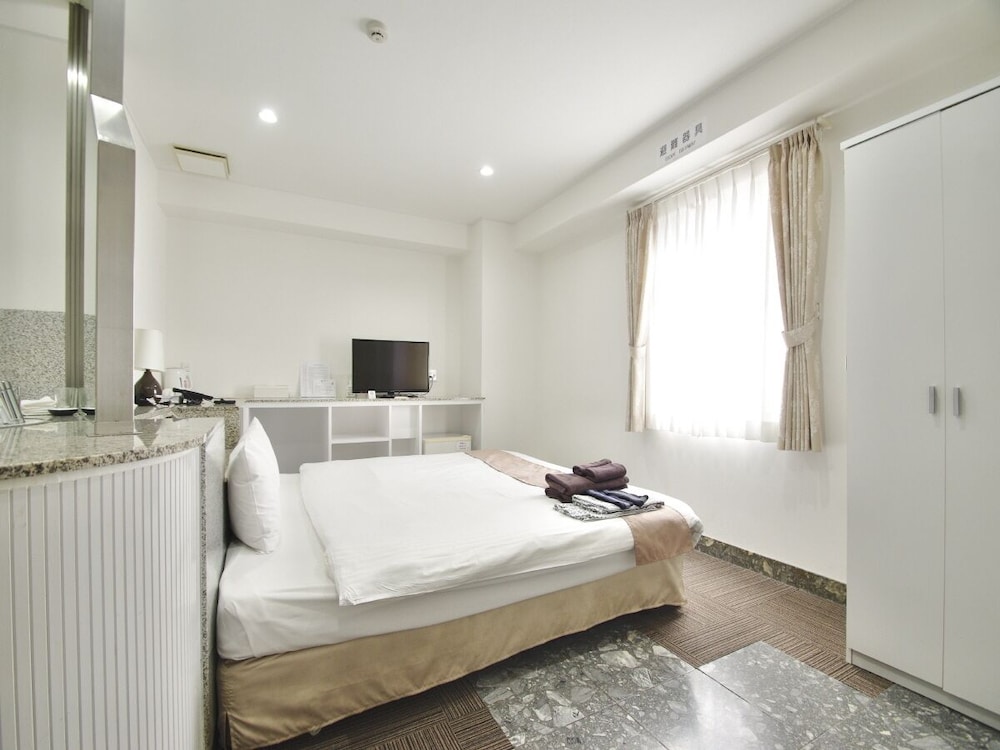 SUPERIOR, KING BED