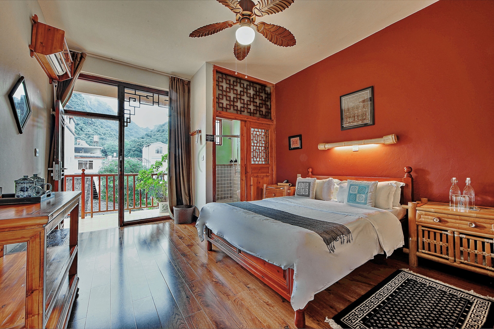 2 BEDROOMS, FAMILY SUITE, MOUNTAIN VIEW, BALCONY
