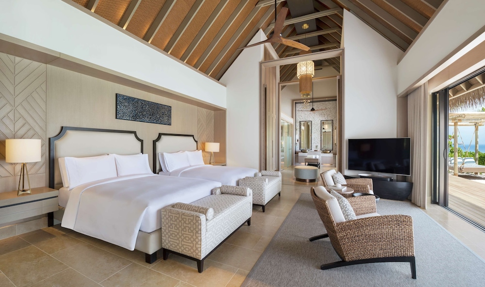 Grand, Beach Villa, 2 Queen Beds, with Pool