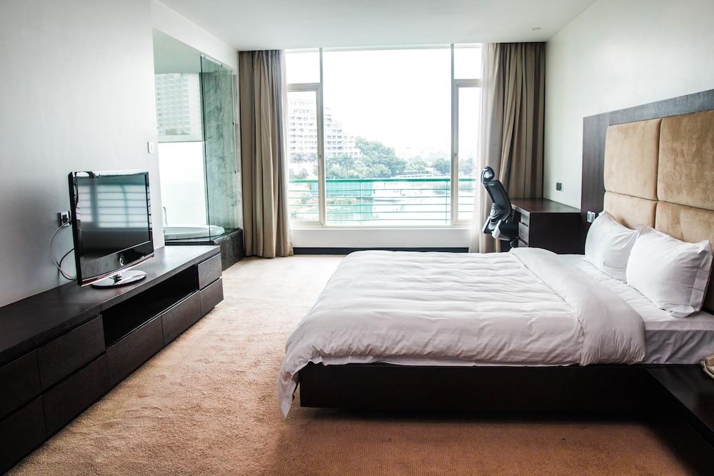 The Hanoi Club Hotel Lake Palais Residences 17/61