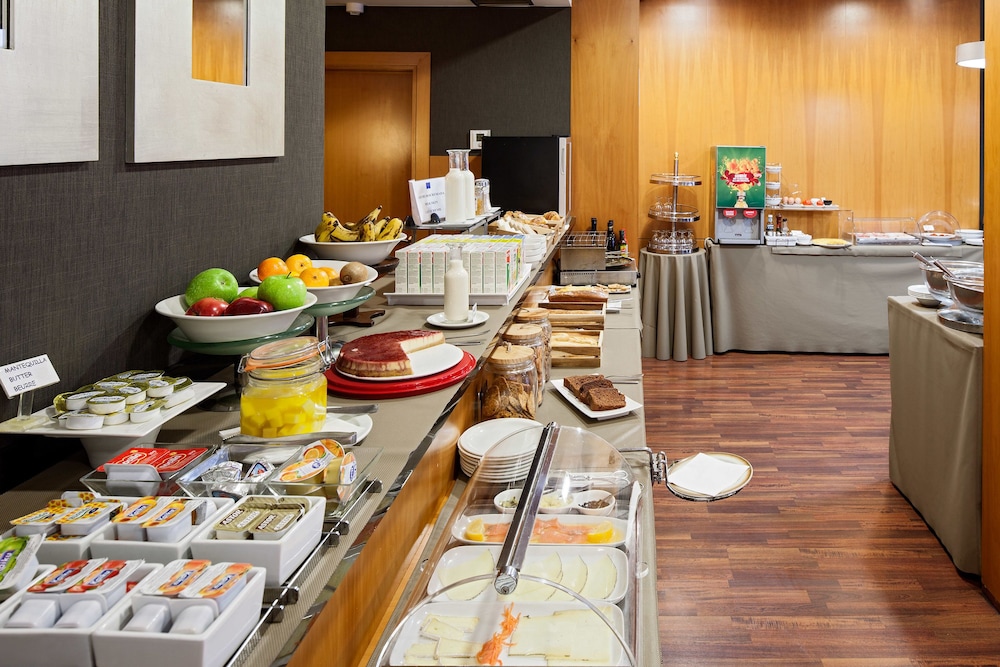 Yoldi Hotel 36/45