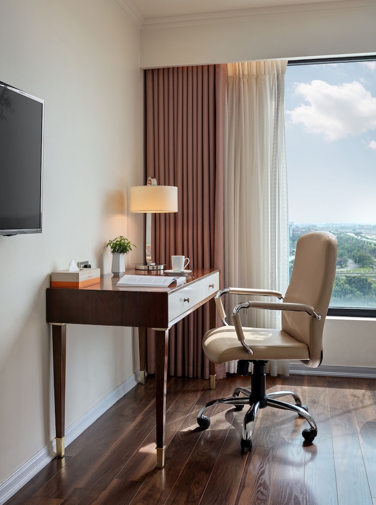 Ravatel Luxury Hotel Bac Giang 42/50