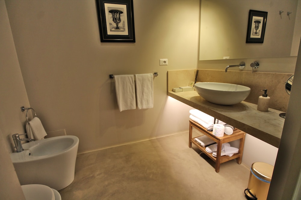 Domus 21 Luxury Suites 43/50