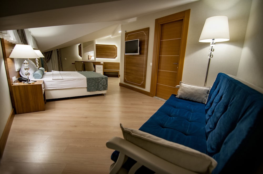 Exelans Hotel & Spa 35/45