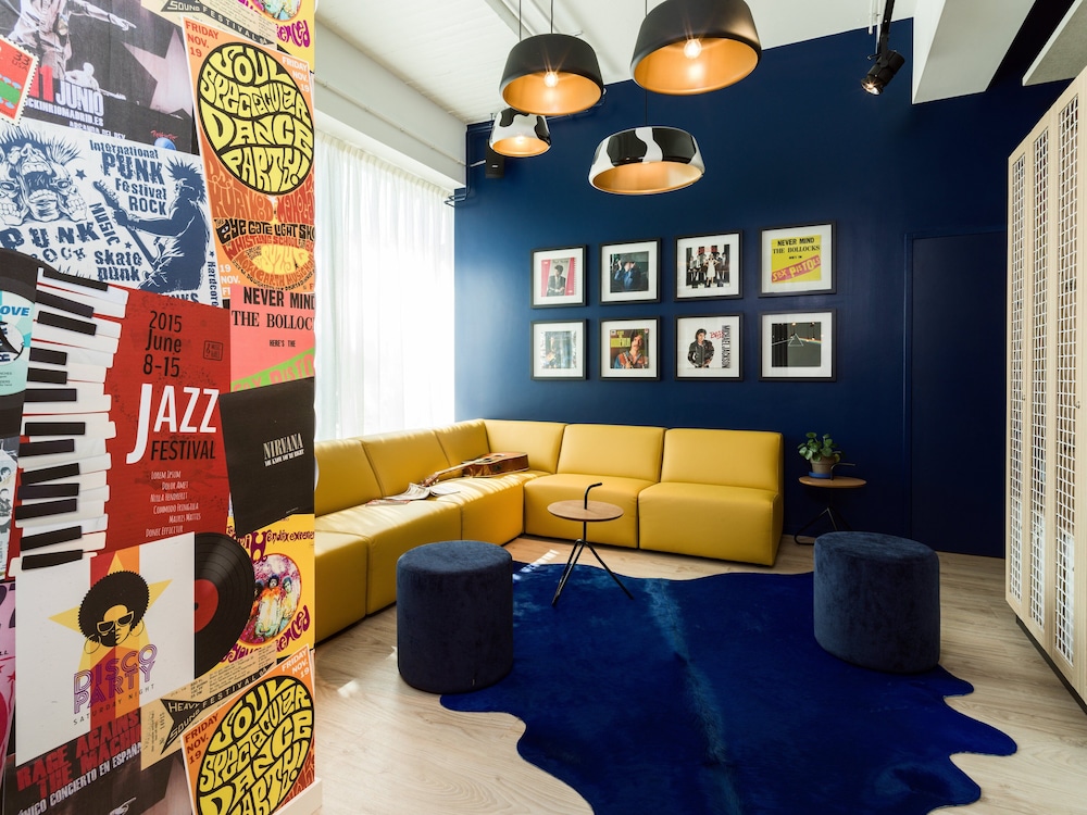 Holiday Inn - the niu, Dairy Haarlem by IHG 38/58
