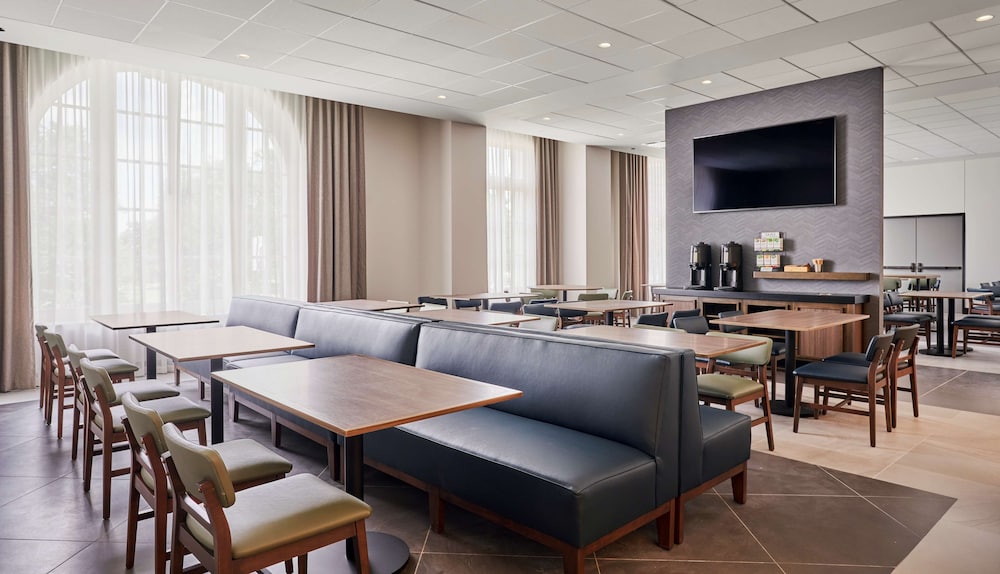 Hyatt Place Chicago Medical University District 41/46