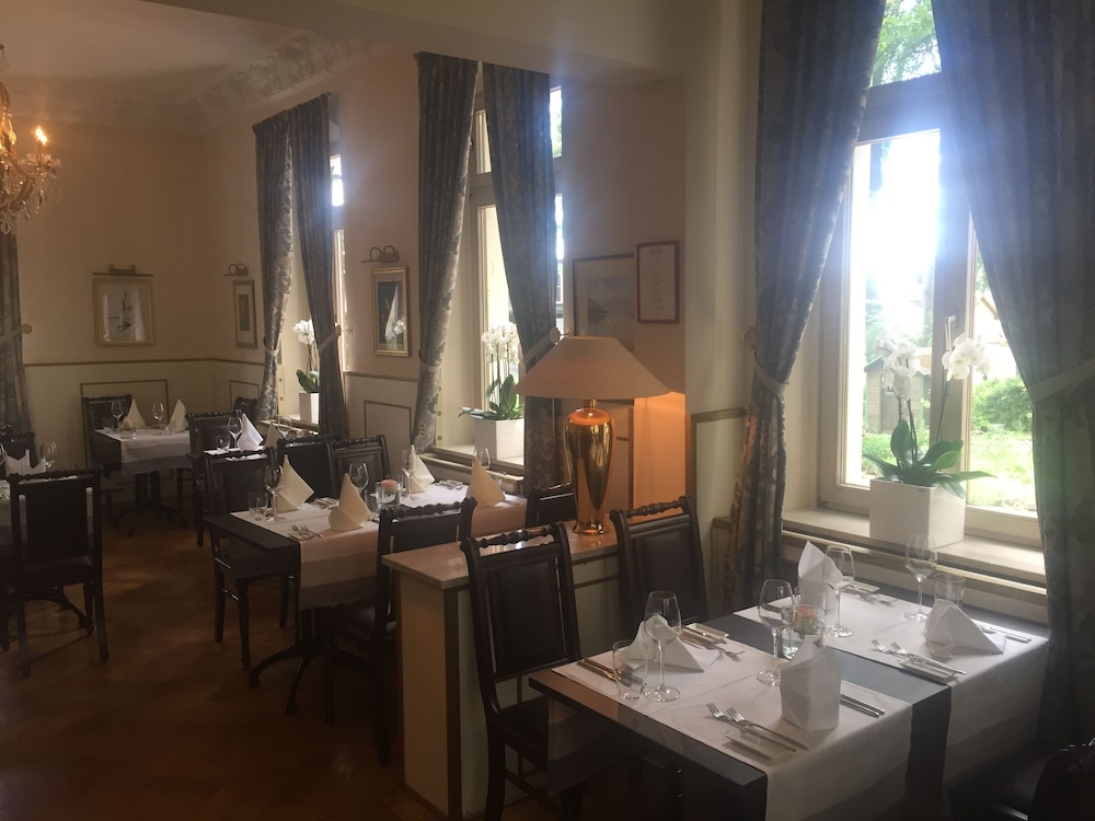 Hotel Villa Herzog 43/49