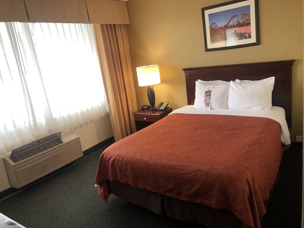 Knotts Berry Farm Resort Hotel 13/41