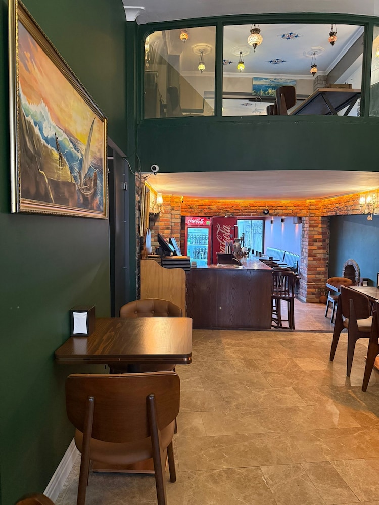 Ethnica Old City Hotel 9/61