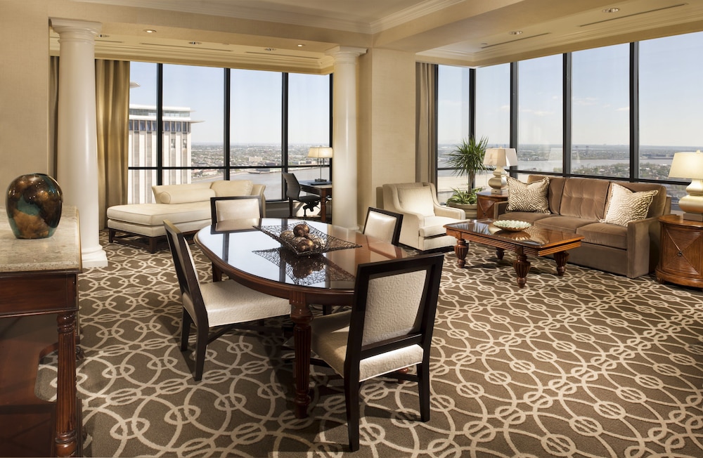 Hilton New Orleans Riverside 37/55