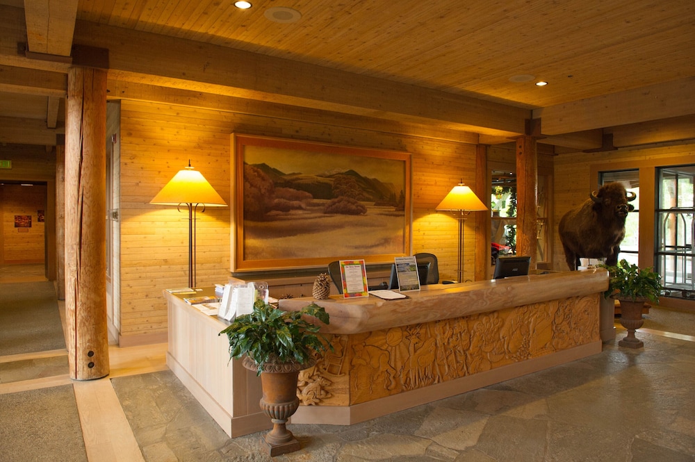 Sun Mountain Lodge 5/82