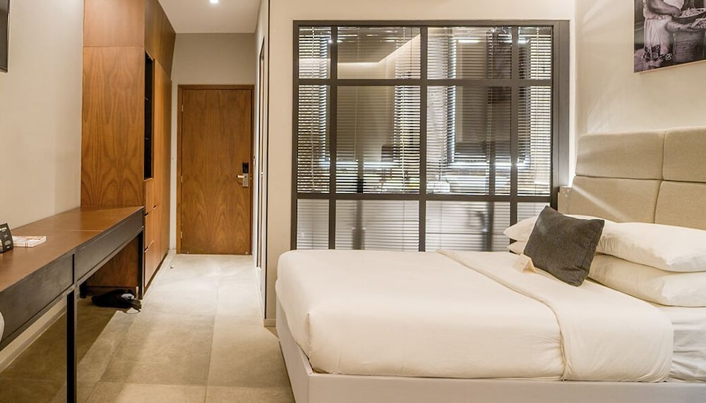 Ontico Urban Design Hotel 50/50