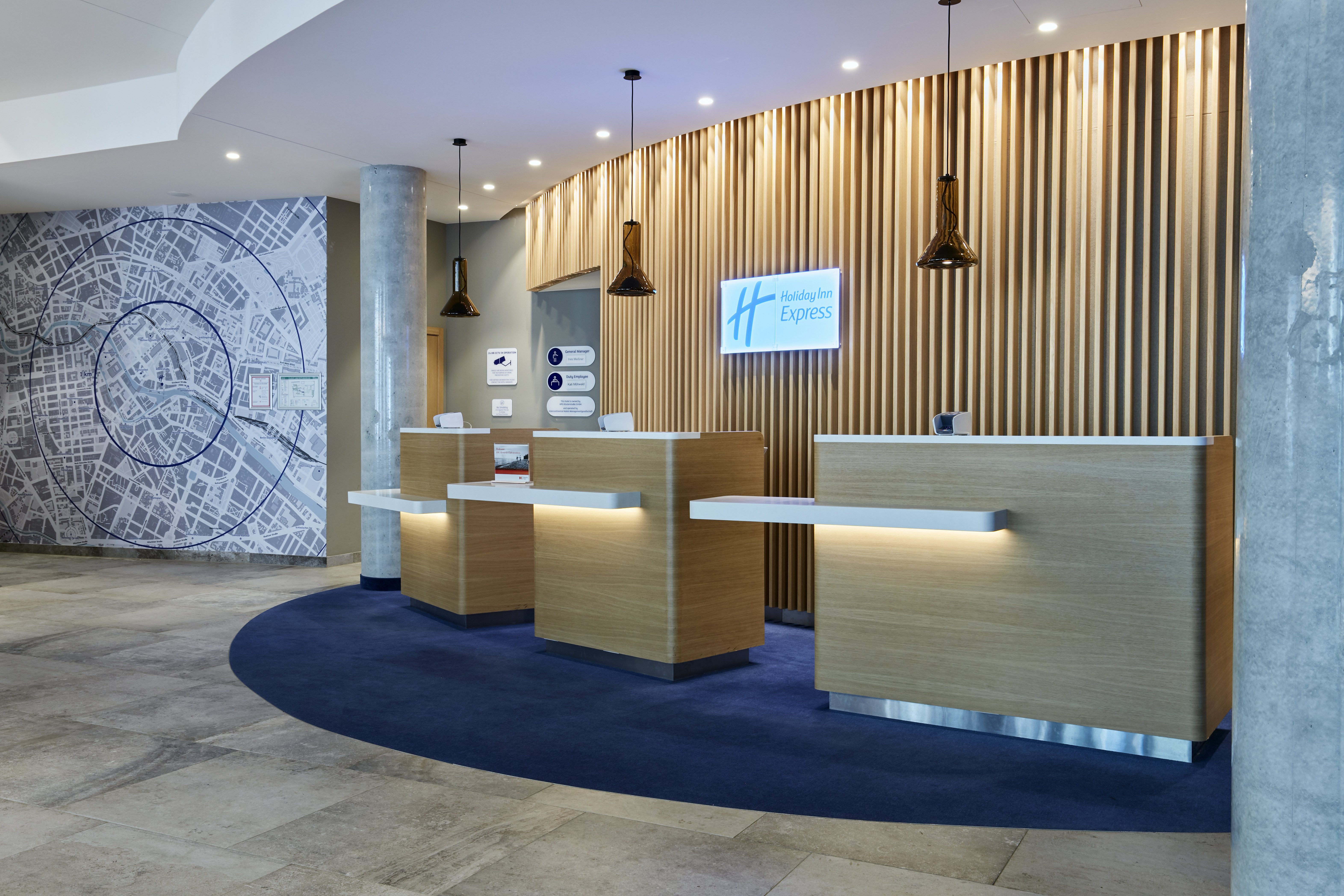 Holiday Inn Express Berlin - Alexanderplatz 18/67