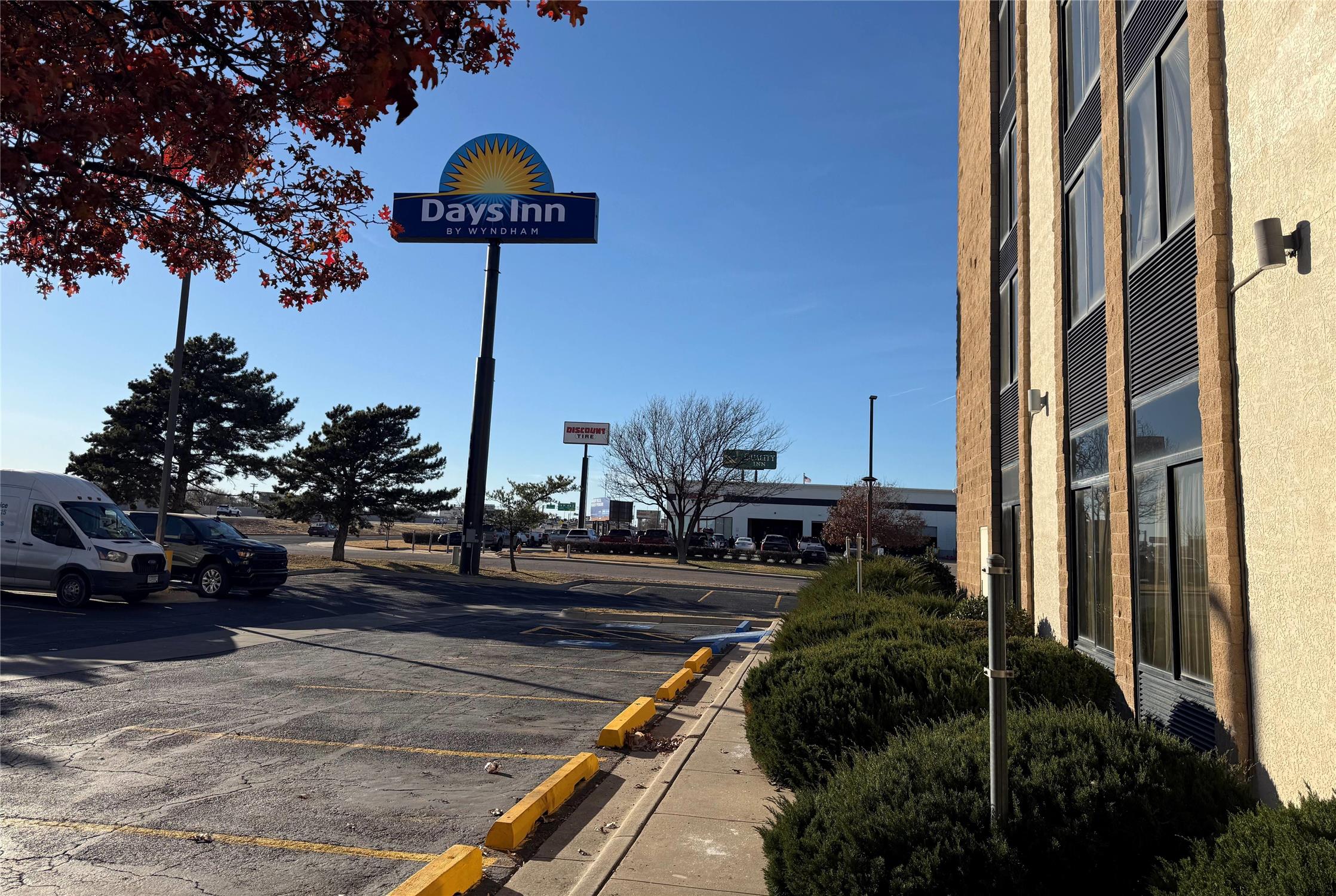 Days Inn by Wyndham Amarillo East 32/33