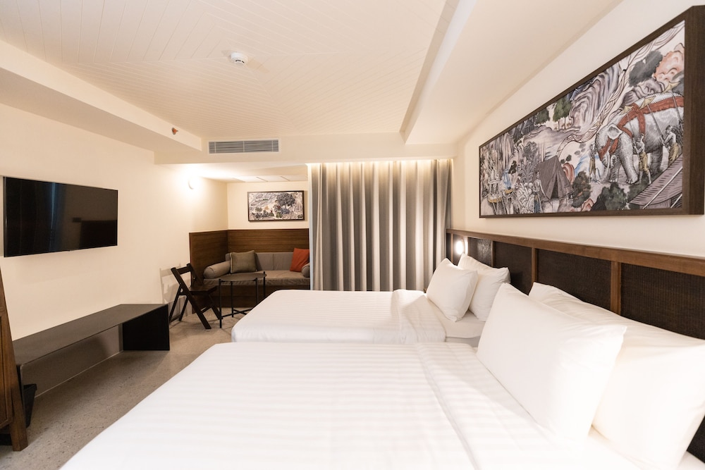 Payaa Hotel 12/50