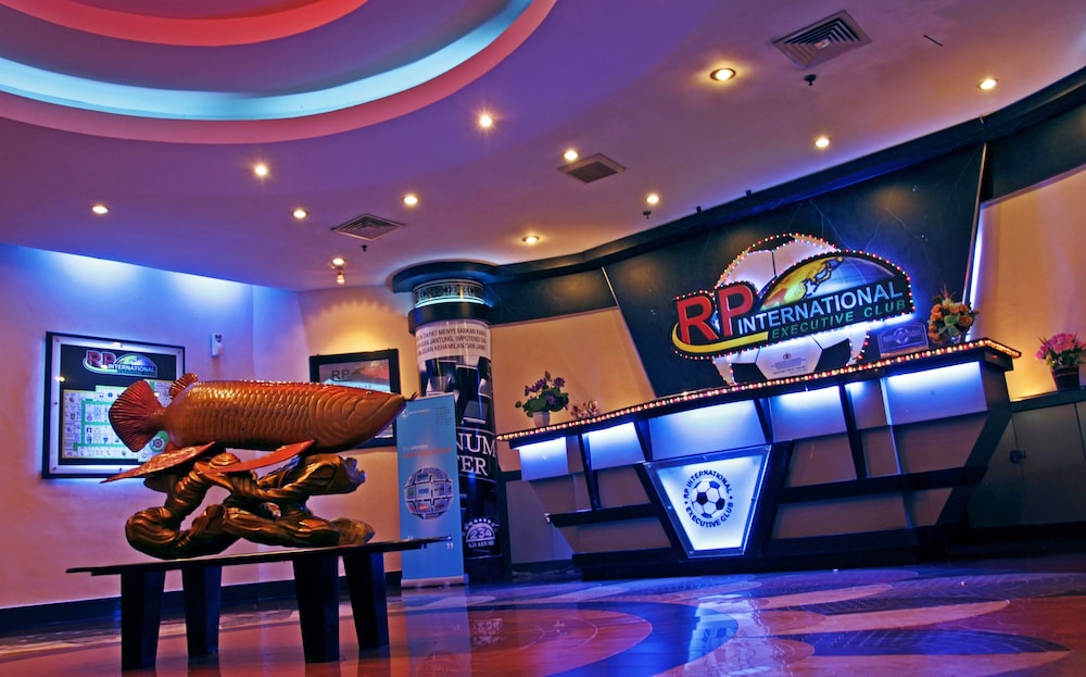 Grand Elite Hotel Pekanbaru 12/32