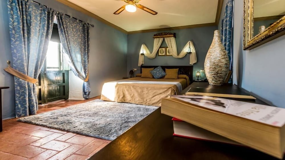 Hacienda El Santiscal - Adults Only 13/44