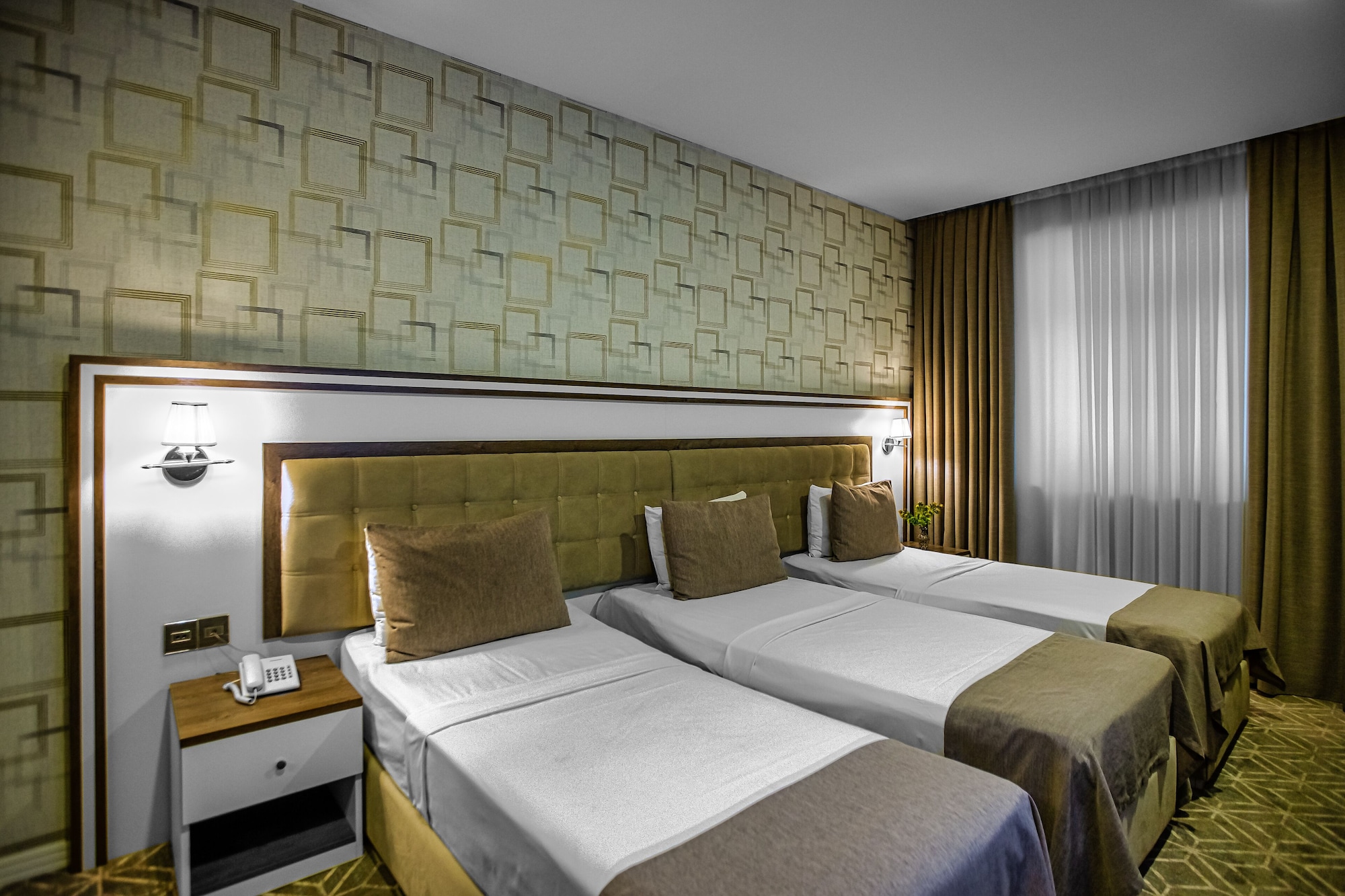 Standard Triple room