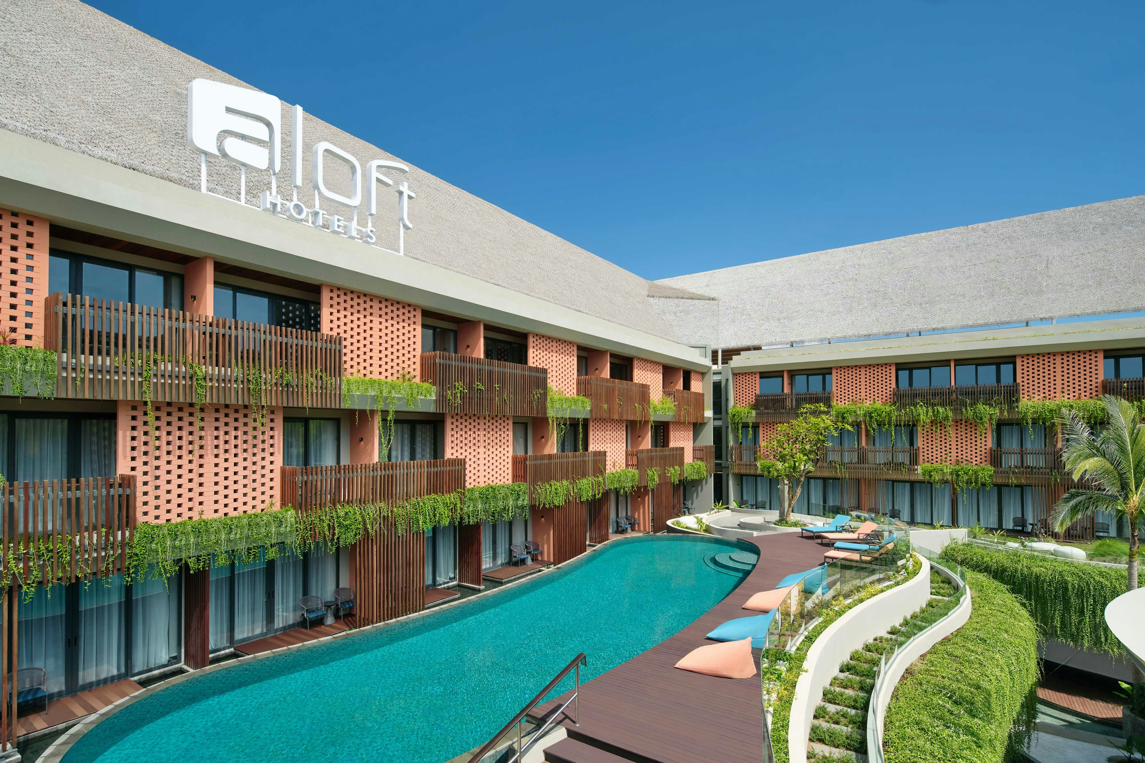 Aloft Bali Kuta at Beachwalk 3/3