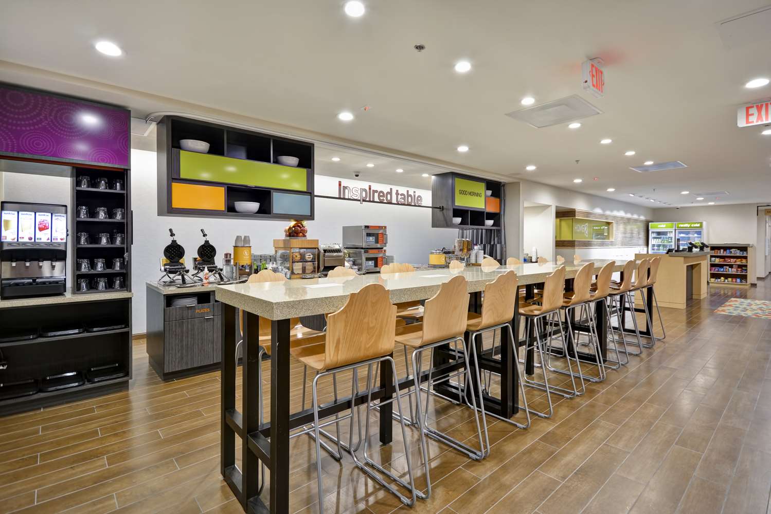restaurant cafeteria
