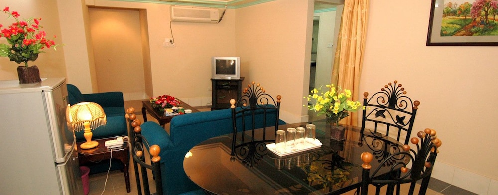 Grand Prince Hotel 39/49