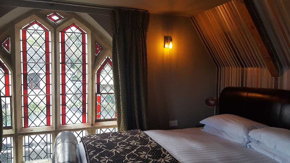 The Belfry, Restaurant and Rooms 8/39