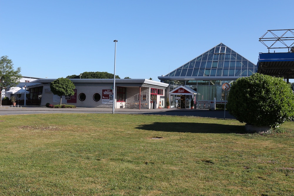 Autohof Hotel Salzbergen 15/17