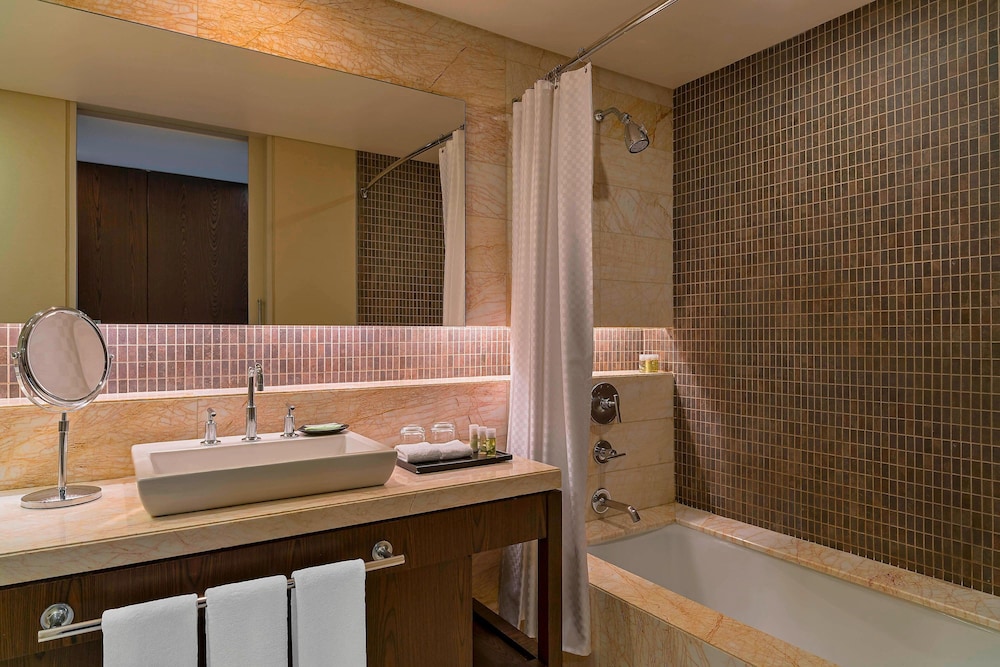 The Westin Santa Fe Mexico City 15/62