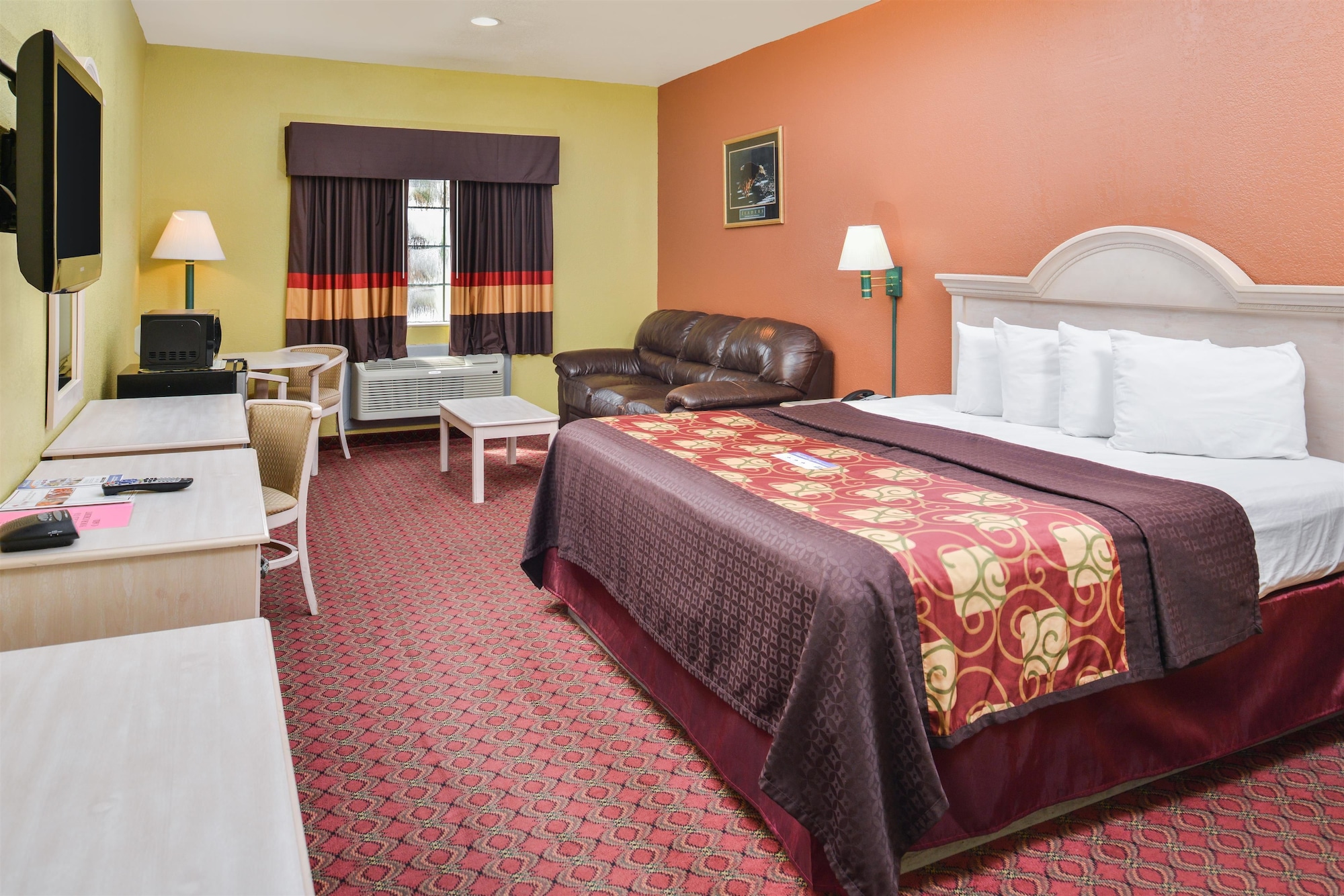 ROOM, KING BED, SMOKING