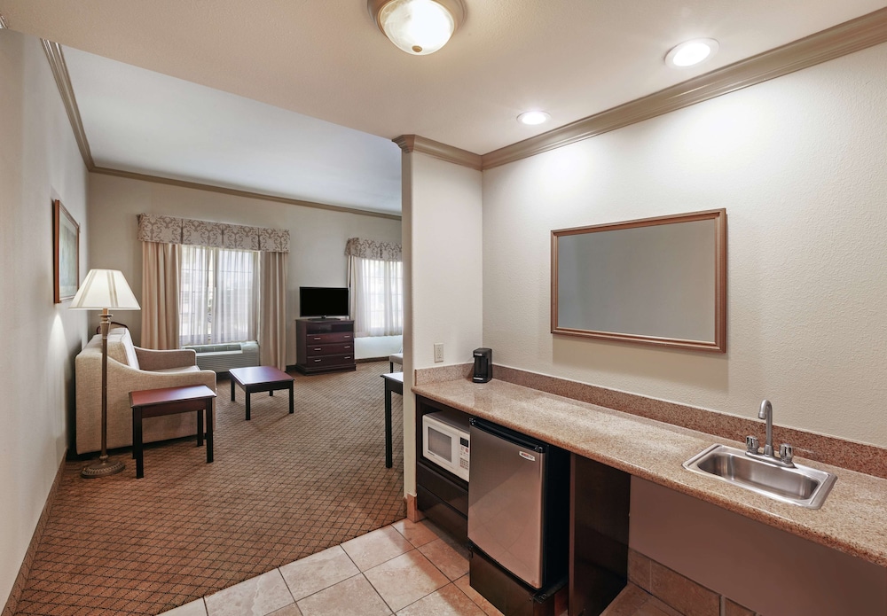 Hampton Inn Suites Galveston 49/68