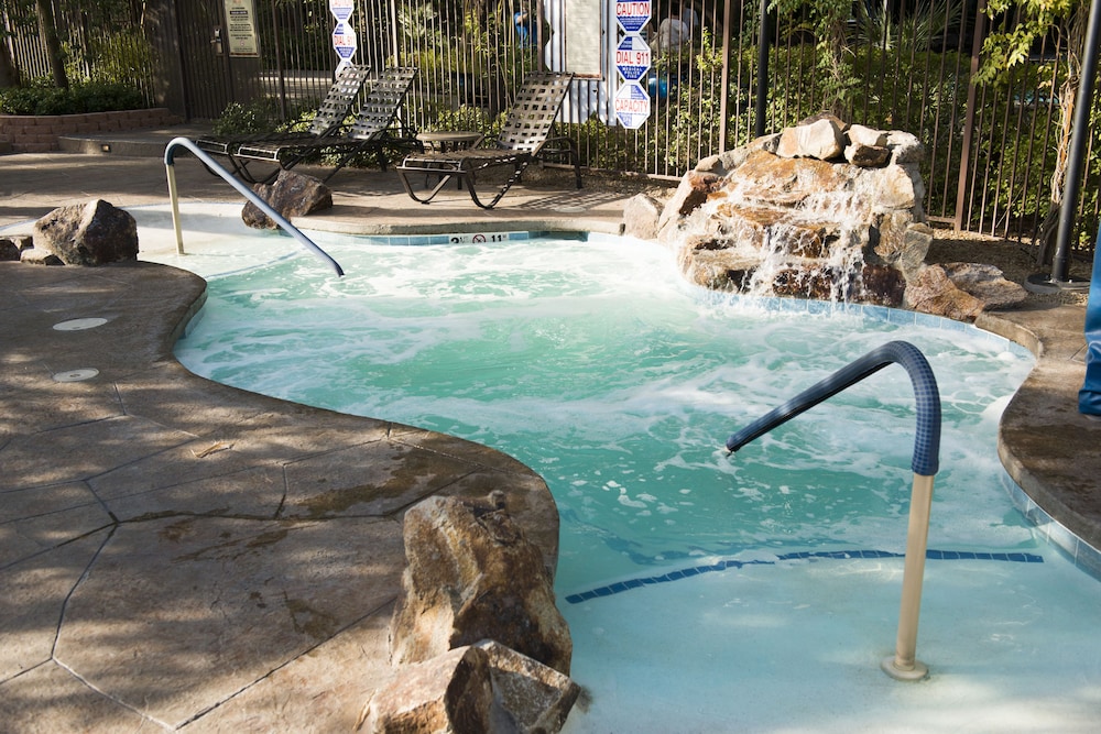 Tahiti Village Resort And Spa 22/50