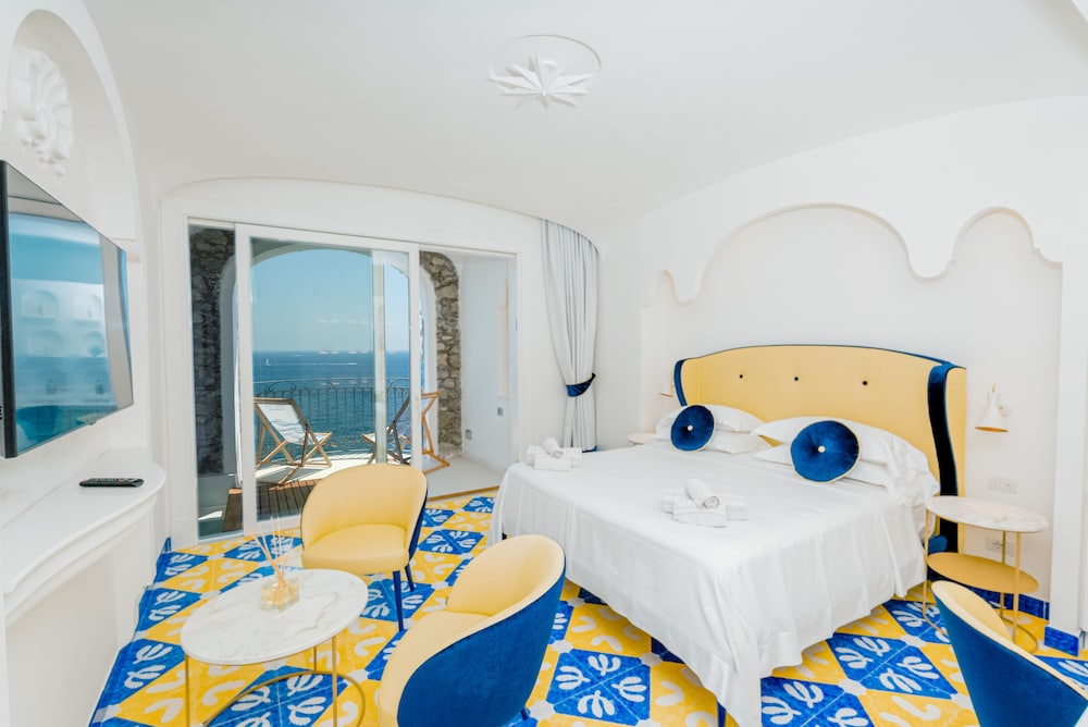ELITE, KING BED, SEA VIEW, HOT TUB